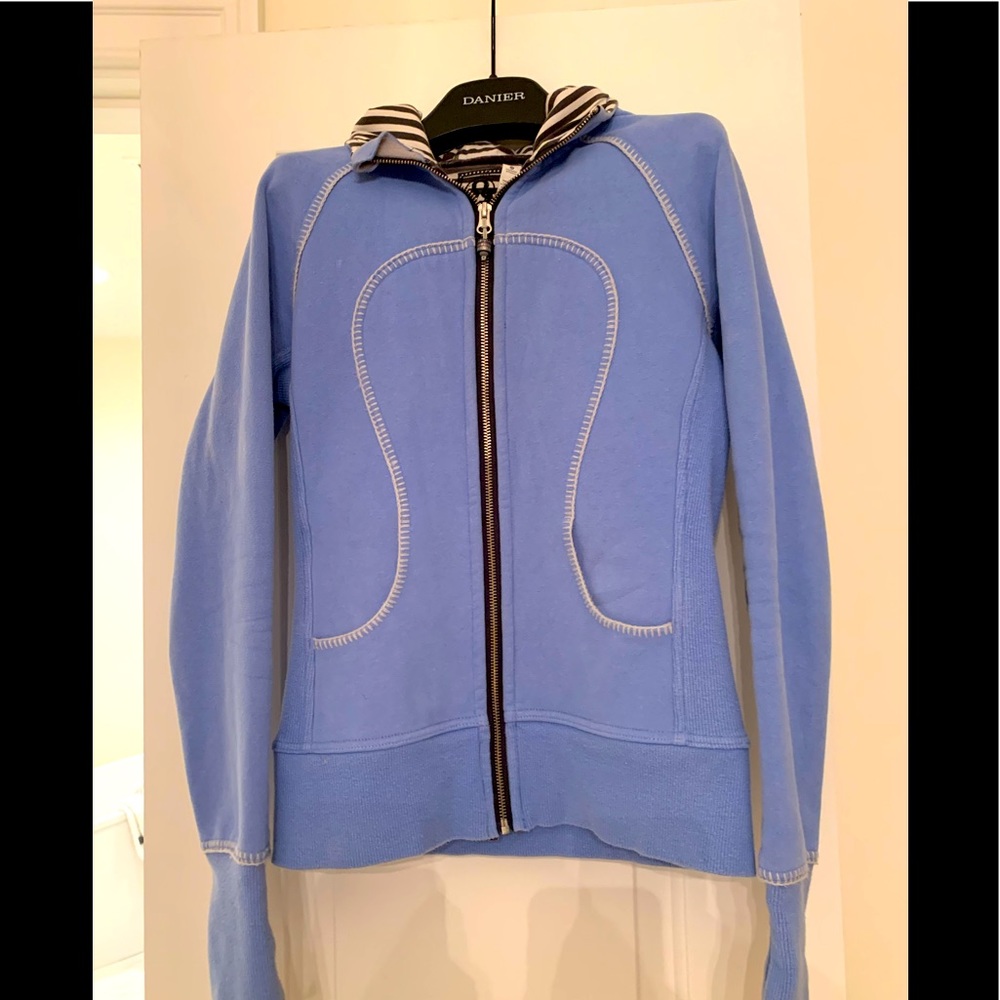 Lululemon Scuba Hoodie size 4